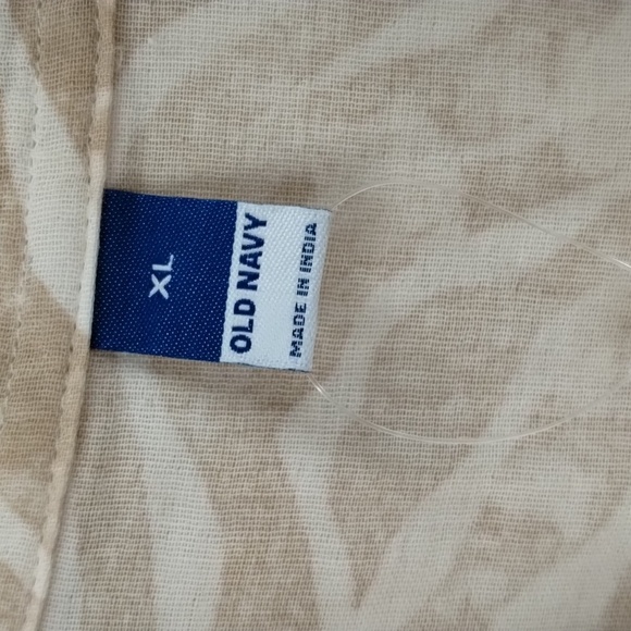 Old Navy tan cream zebra stripe size XL button down crop blouse short sleeve - Picture 4 of 5